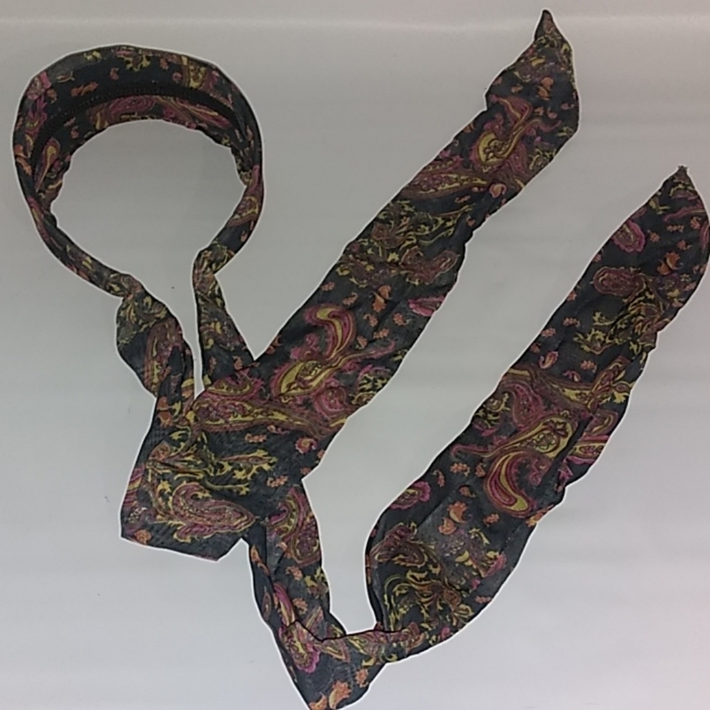 Set of 3 Different Horseshoe Hairbands With Ties - Picture 4 of 6